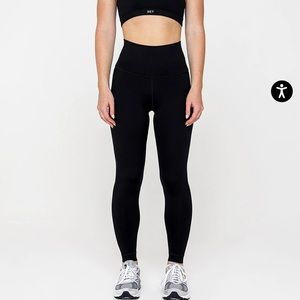 SetActive Luxform Leggings in Onyx